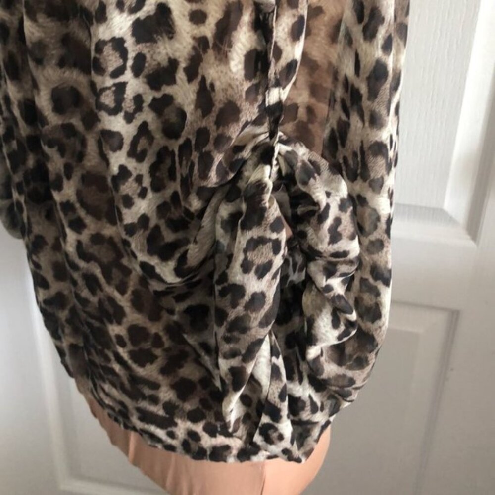 CHARLOTTE RUSSE Cheetah Leopard Animal V Neck Henley Tunic T Shirt Top Blouse S - Picture 7 of 10